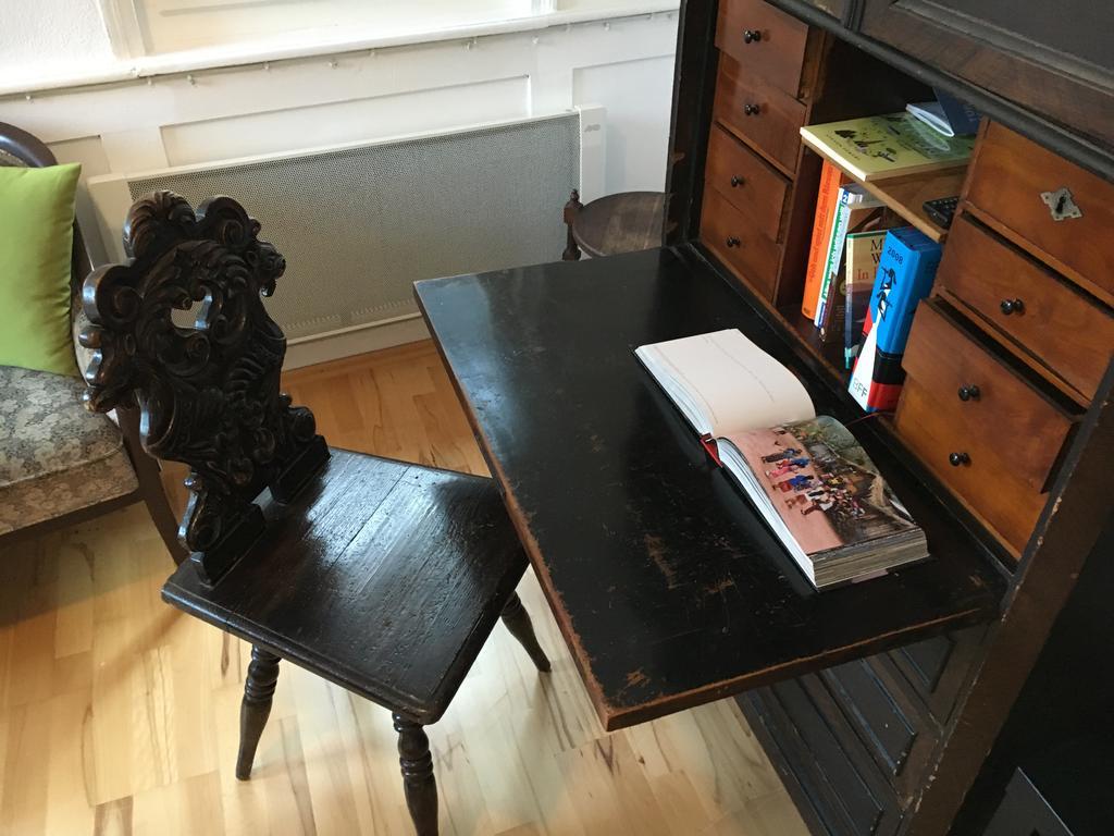 Privatzimmer In Bester Altstadtlage Tübingen Exterior foto
